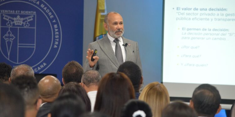 Víctor Castro director INABIE en Máster Class: “con la persistencia e insistencia llegan los cambios, llegan los logros”