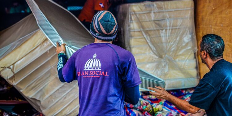 Plan Social mantiene equipos en todo el país asistiendo a familias afectadas por inundaciones