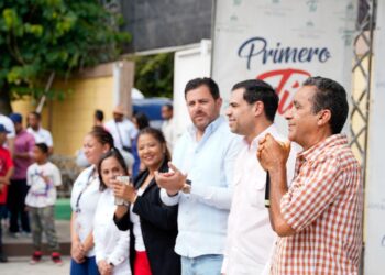 Roberto Ángel supervisa ampliación de acciones sociales del Gobierno y reparación de viviendas en SJ de Ocoa
