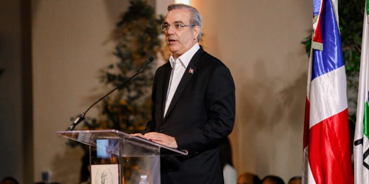 Presidente Abinader asegura no se ha autorizado importación de carnes al país desde Brasil