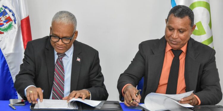 Pensiones y FODEARTE firman acuerdo de cooperación