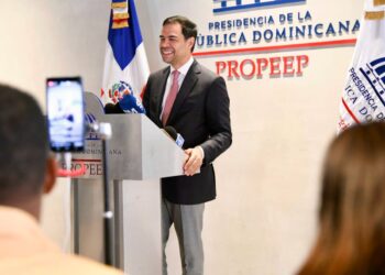 Roberto Ángel anuncia los programas especiales que desarrollará Propeep con motivo de la Navidad