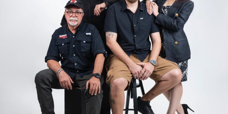 Anuncian el estreno del programa «Somos Pueblo Radio» por La Bakana