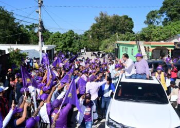 Productores reciben a Abel en Las Matas, El Cercado y Vallejuelo; piden rescate el campo