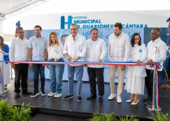 Presidente Abinader inaugura Carretera Rancho Arriba- Nizao reclamada por 20 años