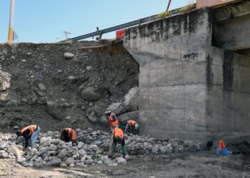 El MOPC construirá puente sobre río Nizao reclamado por comunitarios de Rancho Arriba