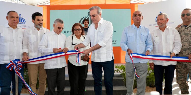 Presidente Abinader inaugura Avenida Freddy Beras Goico, antigua Hípica, que impacta a cerca de 400 mil personas