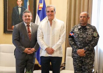 Presidente Abinader se reintegró desde este viernes a sus labores y recibe al comisionado de la Policía de la ciudad de Nueva York