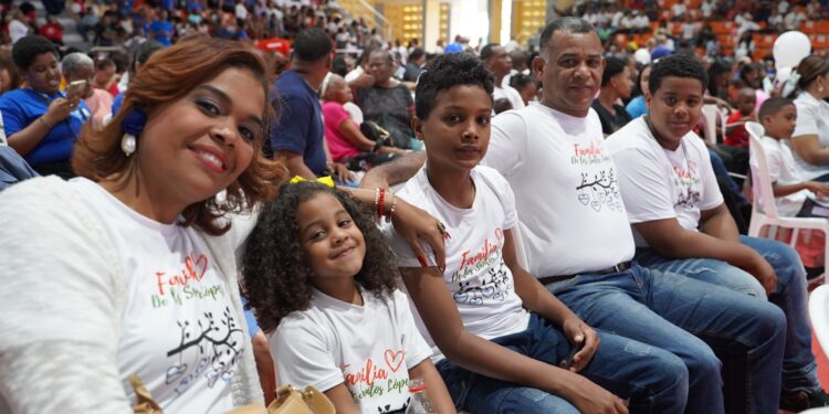 Ministerio de Educación participa en conmemoración del «Día Nacional de la Familia»