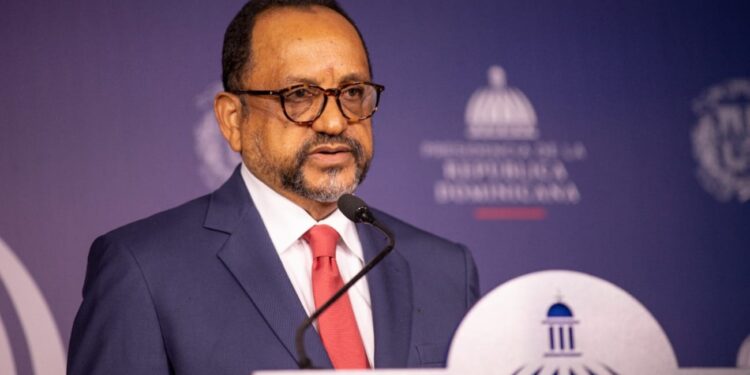 Antoliano Peralta reitera que Abinader puede inaugurar las obras del gobierno central durante campaña municipal