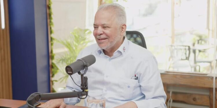 Oviedo aventaja a Rosa Peña en encuestas realizadas, afirma Salazar