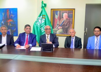 FP asegura que informaciones económicas proporcionadas por Abinader no reflejan la realidad del país