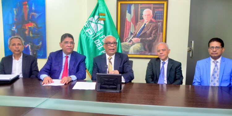 FP asegura que informaciones económicas proporcionadas por Abinader no reflejan la realidad del país