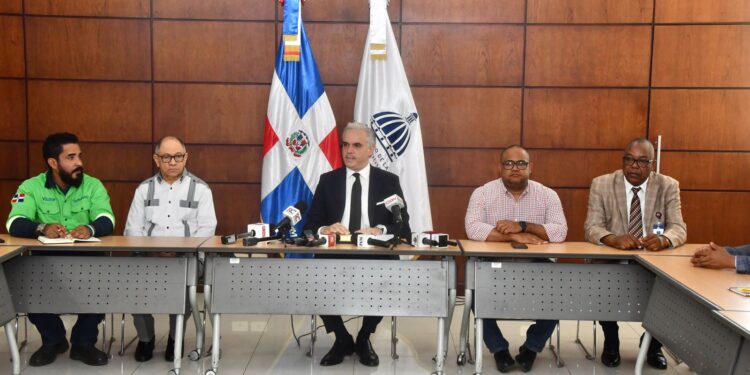 Ministerio de Trabajo emplaza a Falconbridge Dominicana 