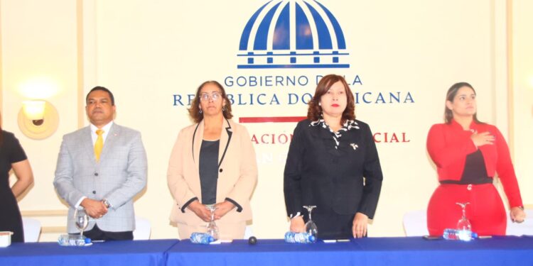 Ponen en marcha Oficina de Libre Acceso a la Información en San Cristóbal