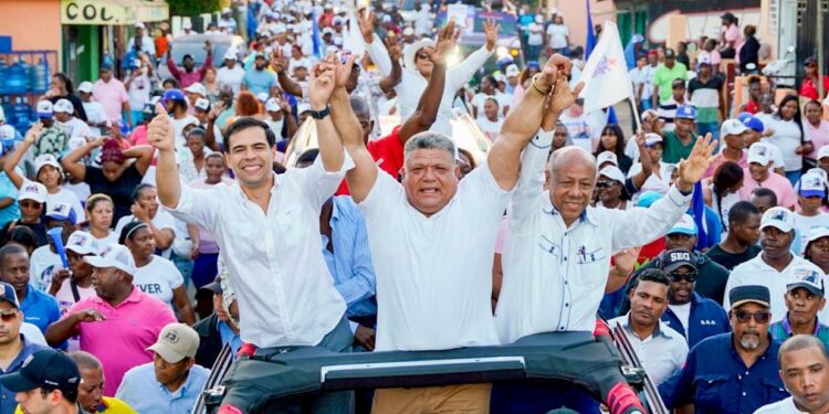 Roberto Ángel afirma cambio iniciado por el presidente Abinader es irreversible en La Victoria y el pais