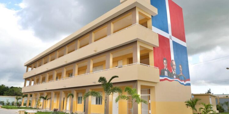 Más de 500 centros educativos serán integrados este año a estrategia que previene uniones tempranas y embarazo en adolescentes