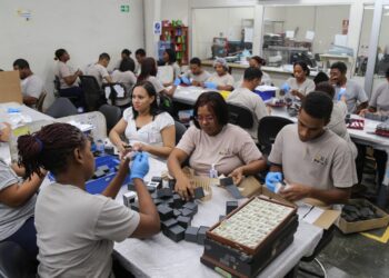 ADOZONA proyecta sector ZF superará los 200,000 empleos en el 2024 