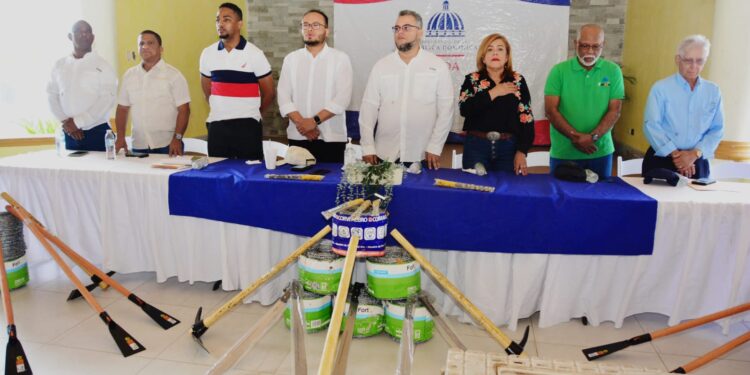 Programa Agropecuarios del Mañana del FEDA busca incentivar a los jóvenes para que no abandonen el campo