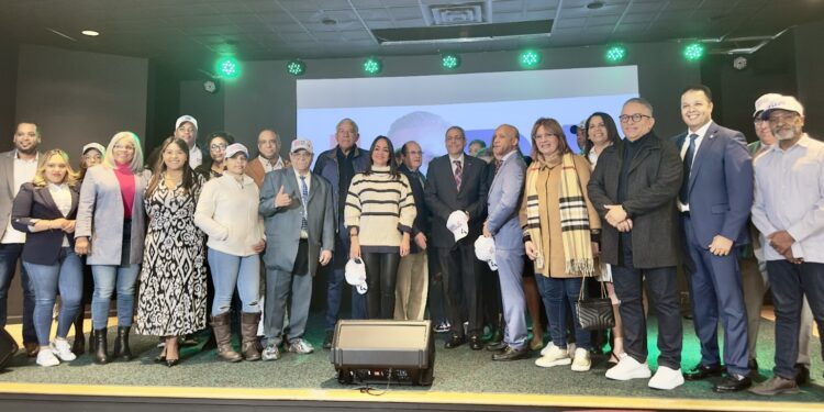 Dirigentes de la FP en Filadelfia pasan a apoyar al PRM y reelección de Abinader