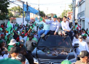 Leonel y candidatos de la FP y aliados consistan gran apoyo en distritos y municipios de la provincia San Cristóbal