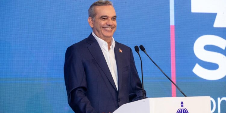 Abinader pone en marcha operativo de protección por Semana Santa: Conciencia por la Vida 2024