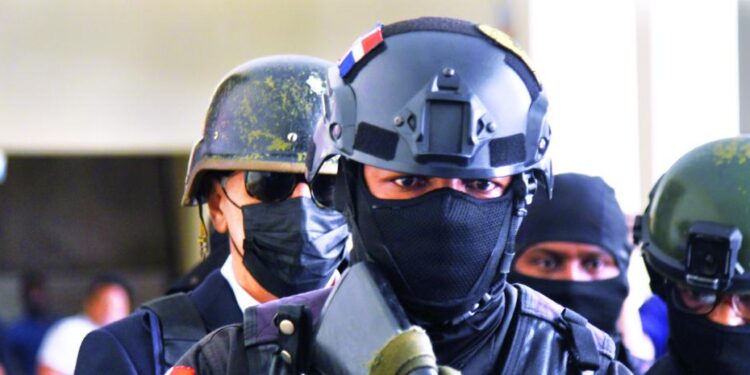 Miriam Germán reporta la renuncia de 300 agentes penitenciarios