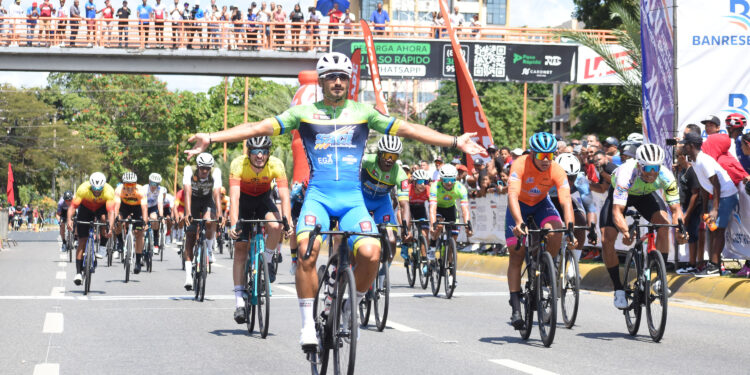 José Castillo es el campeón de la Vuelta Independencia 