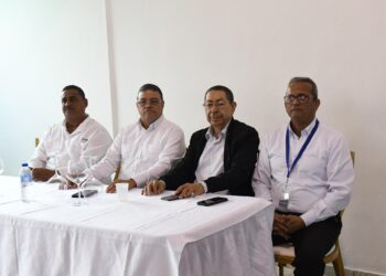 Educación, Deportes e Inefi unen esfuerzos en histórica capacitación de 428 líderes escolares