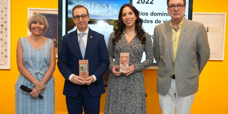Popular gana premio de los críticos de arte por “Ríos dominicanos. Redes de vida”
