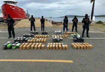 Dominicanos detenidos y gran decomiso de cocaína en Peravia