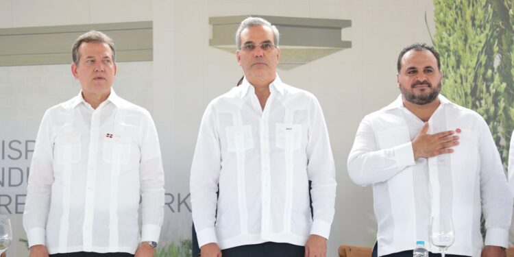Presidente Abinader encabeza inauguración de Hispaniola Industrial Free Zone Park, la cual creará 15 mil nuevos empleos