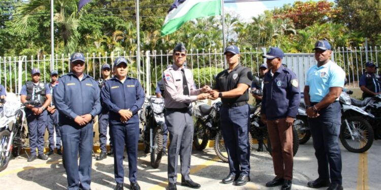 Policía Escolar extenderá el plan “Unidad de Acción Rápida” a varias regionales del país