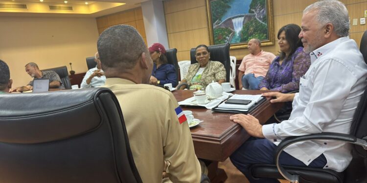 Casa Club de la Fuerzas Armadas no va; Se construirá Complejo Educativo en entorno de Las Caobas