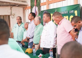 Experremeistas respaldan a Elvis Rosario Senador y a Leonel Fernández Presidente