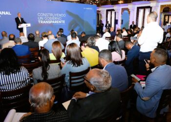 Presidente Abinader presenta logros sobre transparencia gubernamental