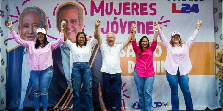 Secretaría de Mujeres Jóvenes del PRM inaugura comando de campaña