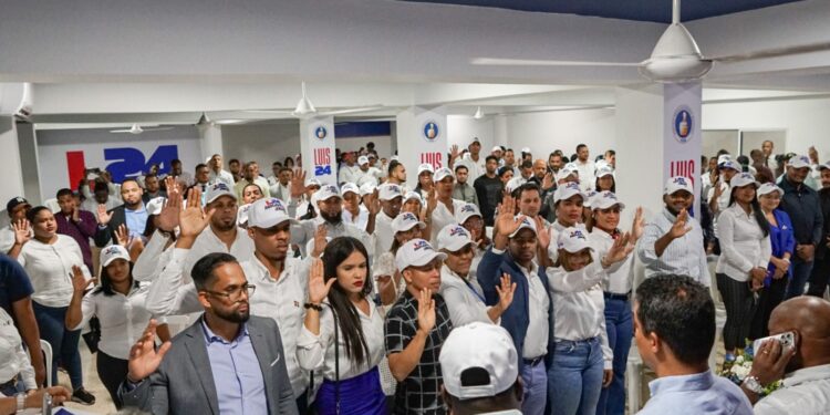 Juramentan equipo político de los Abogados Jóvenes L24, en Santo Domingo Este