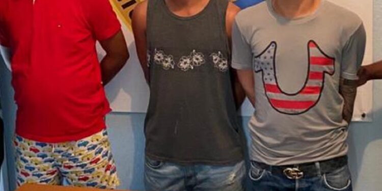 Condenan a 3 años de prisión a clonadores de las tarjetas del programa aliméntate gobierno dominicano 