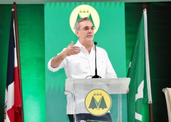 Abinader se declara fiel creyente del cooperativismo