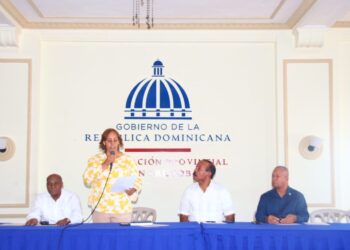 Autoridades de San Cristóbal lideran reunión estratégica para combatir el dengue en San Cristóbal