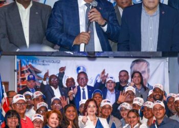 Sigue ola de dirigentes FP y PLD en Reading, Pensilvania, que se han juramentado en apoyo reelección de Abinader