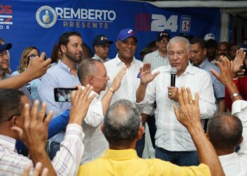 Juramentan en el PRM a Remberto Cruz, excandidato a senador por Alianza Rescate RD