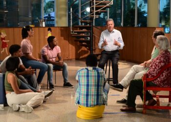 Leonel se compromete a acabar con el descontrol de precios de Abinader, como lo hizo en el 2004