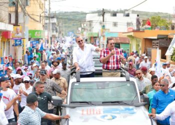 Abinader moviliza miles de perremeistas en Hato Mayor para seguir profundizando el cambio