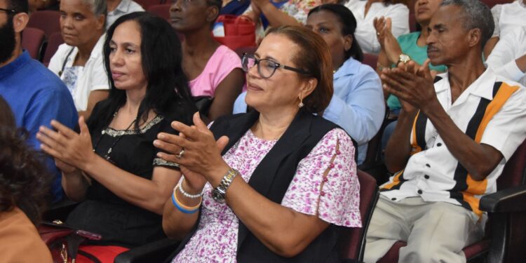 Minerd conmemora Día Internacional de la Sordocegueradestacando el cumplimiento de la política de inclusión