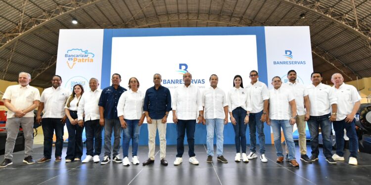 Banco de Reservas desarrolla jornada «Bancarizar es Patria» en San Cristóbal