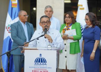 Minerd conmemora el 65 aniversario de la expedición de Constanza, Maimón y Estero Hondo