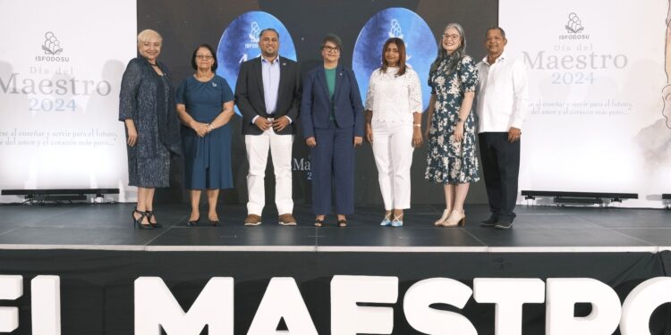 ISFODOSU premia el desempeño de sus profesores en la docencia y la investigación