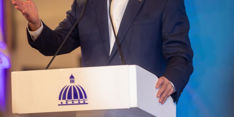 Presidente Abinader presenta avances de INABIE, trabajando para mejorar la calidad de vida de los estudiantes dominicanos